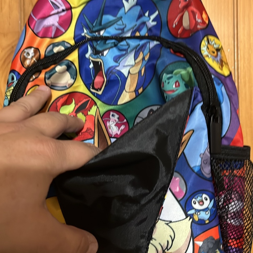 Pokémon Crossbody/Sling Bag - Picture 4 of 5